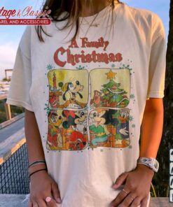 Vintage Disney Mickey And Friends Christmas tShirt