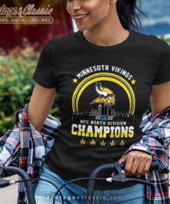 Minnesota Vikings Skylines 2022 NFC North Division Champions 2008 2022 Tshirt