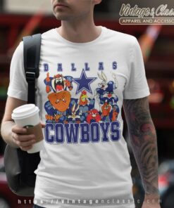 Dallas Cowboy Football Looney Tunes Sweatshirt Vintage Style