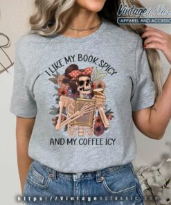 I Like My Books Spicy Girl Tshirt 2