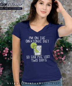 Im On The Gin And Tonic Diet Meme V Neck TShirt