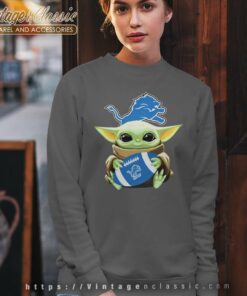 Baby Yoda Hugs Detroit Lions Sweatshirt