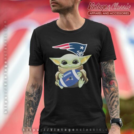 Baby Yoda Hugs New England Patriots Star Wars Shirt