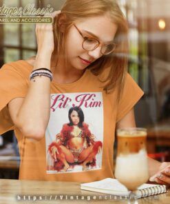 Lil Kim Squat Poster Shirt Women TShirt