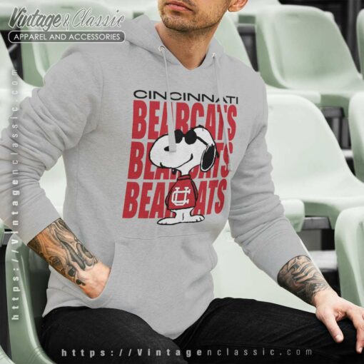 Snoopy Cincinnati Bearcats Football Shirt