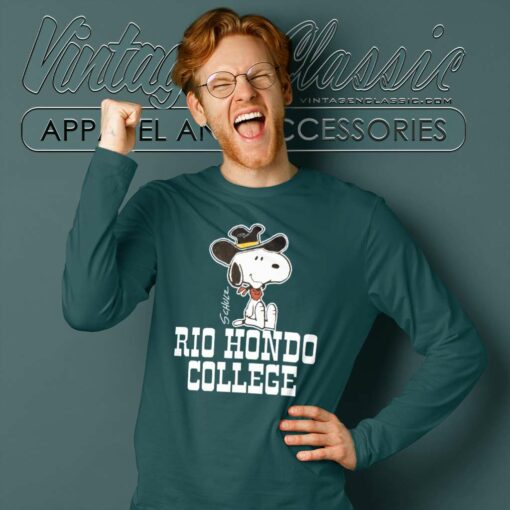 Snoopy Cowboy Hat Rio Hondo College 80s Shirt