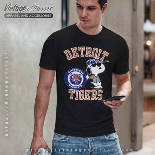 Snoopy Detroit Tigers 80s Baseball Shirt