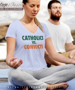 Catholics Vs Convicts 1988 V Neck TShirt
