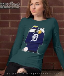 Detroit Tigers Snoopy And Woodstock Resting Together Mlb Long Sleeve Tee