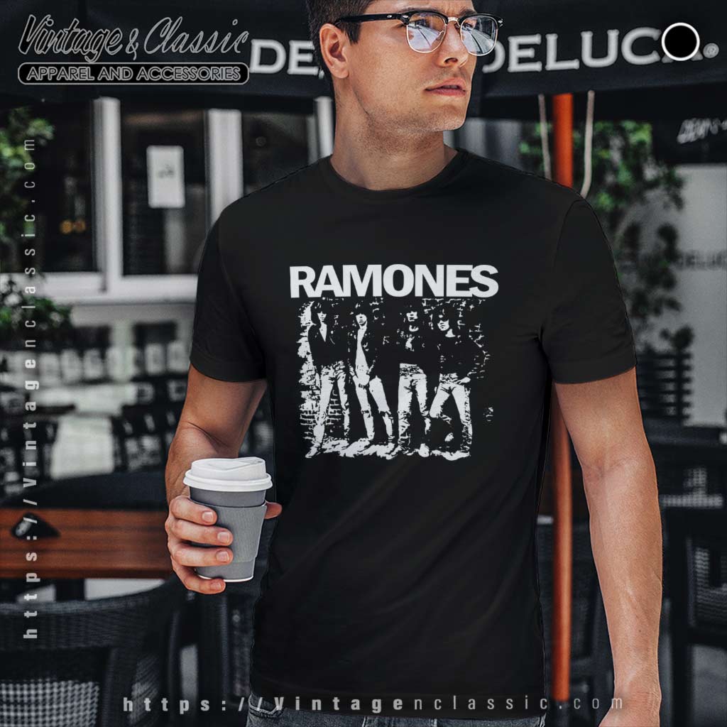 Sammenhængende vækst Interesse Ramones First Album Shirt - High-Quality Printed Brand