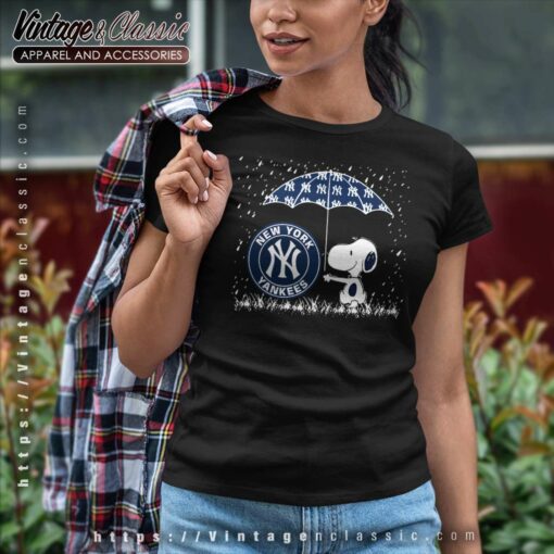 Snoopy New York Yankees Baseball Shirt
