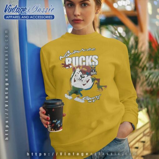 Vintage 90s Milwaukee Bucks Nba Looney Tunes Taz Shirt