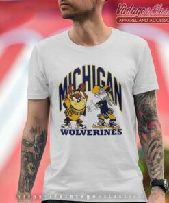 Vintage Michigan Wolverines Looney Tunes T Shirt