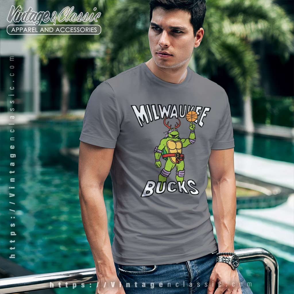 Men's Homage Green Milwaukee Bucks NBA x Teenage Mutant Ninja Turtles Tri-Blend T-Shirt Size: Medium